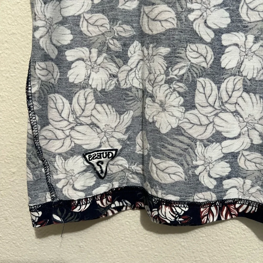Guess Black and White Floral Short Sleeve Tee - Picture 6 of 7